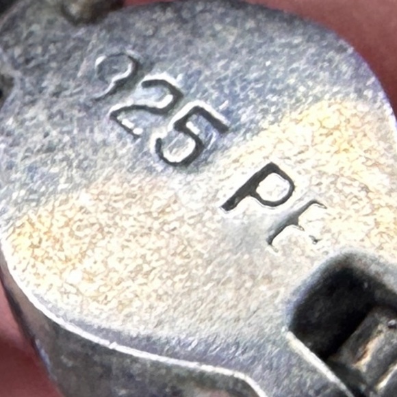 Vintage Sterling Silver and Pearl Toggle Bracelet - Picture 5 of 7